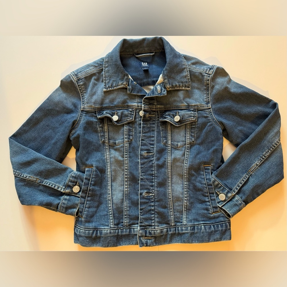 Gap Boy’s Denim Jacket in Size L EUC